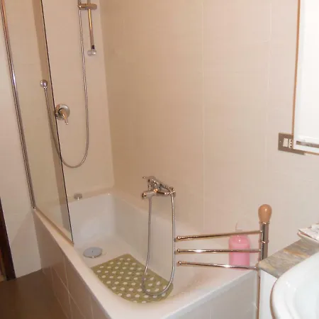 Apartament Khatuna Bari